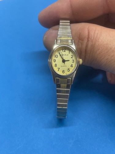 Watch It Ladies Wristwatch Watch Gold Color Face working see pics vintage - Picture 2 of 11