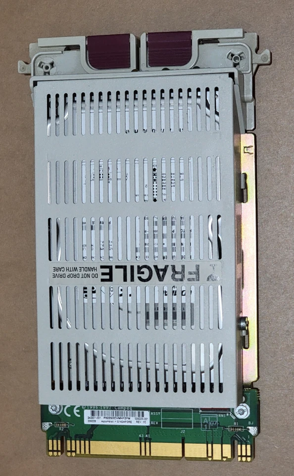 HP Compaq 336381-001 9.1Gb 10000 RPM Wide Ultra3 Scsi 3.5" HotPlug HotSwap - Image 4 of 4