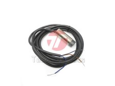 1PCS Schneider XS208BLPAL2C Proximity Sensor New