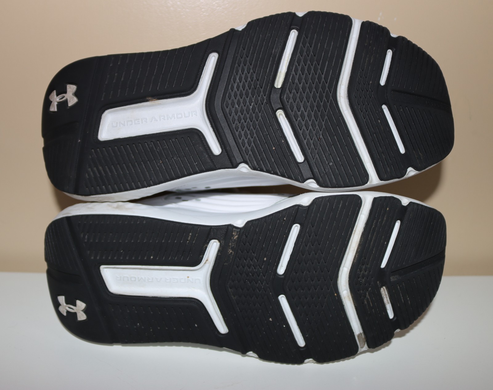 Under Armour Charged Commit 4 White Distant Grey … - image 5