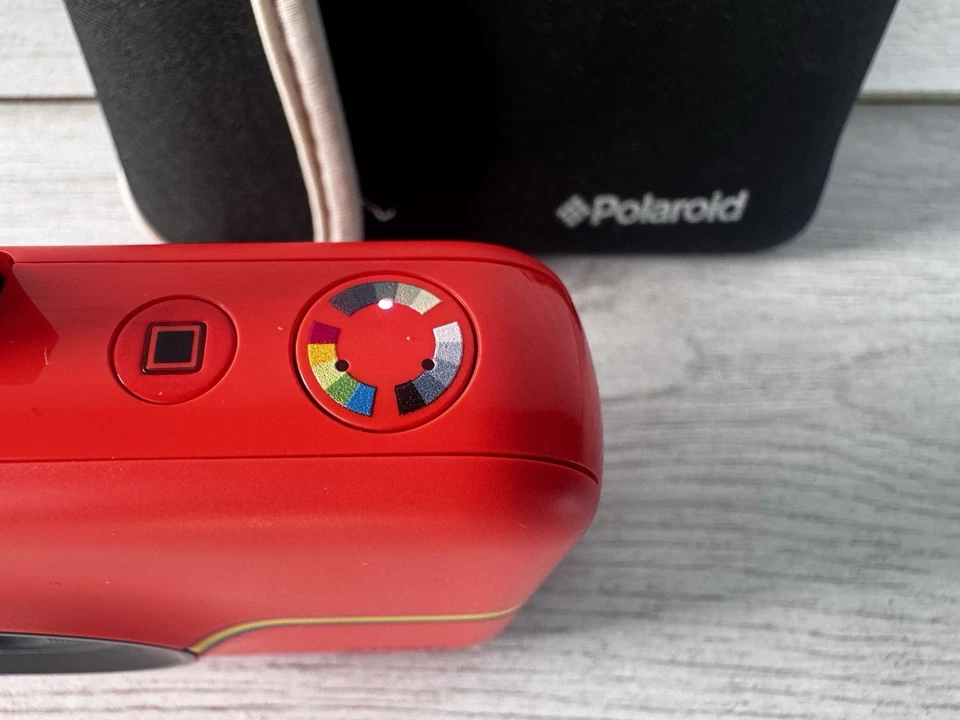 Polaroid Snap Instant Digital Camera RED Built in Printer Black POLSP01 Working - Image 3 of 4