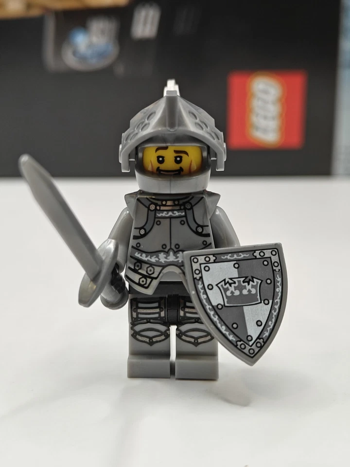 NUEVA Minifigura Lego Personalizada Caballero Heroico Serie 9 Coleccionable 71000 Foto 2 de 4