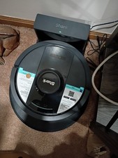Shark 2-in-1 Robot Vacuum and Mop with smart phone control,
