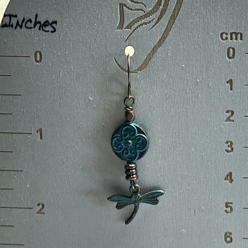 Orecchini pendenti libellula tono bronzo con patina turchese incisa. Boho. S917 - Foto 3 di 3