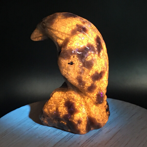 85g Natural Crystal.yooperlite.Hand-carved.Exquisite crow.Animal statues A28