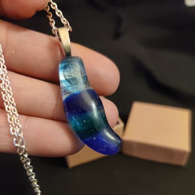 Echter handgefertigter dichroitischer Kunstglas Anhänger & Kette Geschenk verpackt