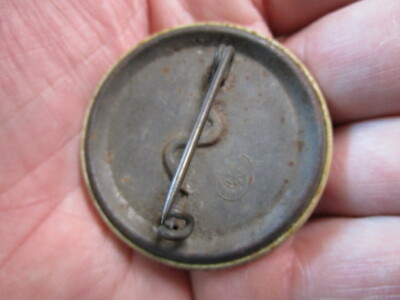 1934 1935 CALIFORNIA RESIDENT HUNTING LICENSE PINBACK BADGE 1934 1935 CALIFORNIA RESIDENT HUNTING LICENSE PINBACK BADGE