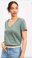 NEW NWT Loft Everyday V neck Tee Color: Evergreen Haze Size: XS