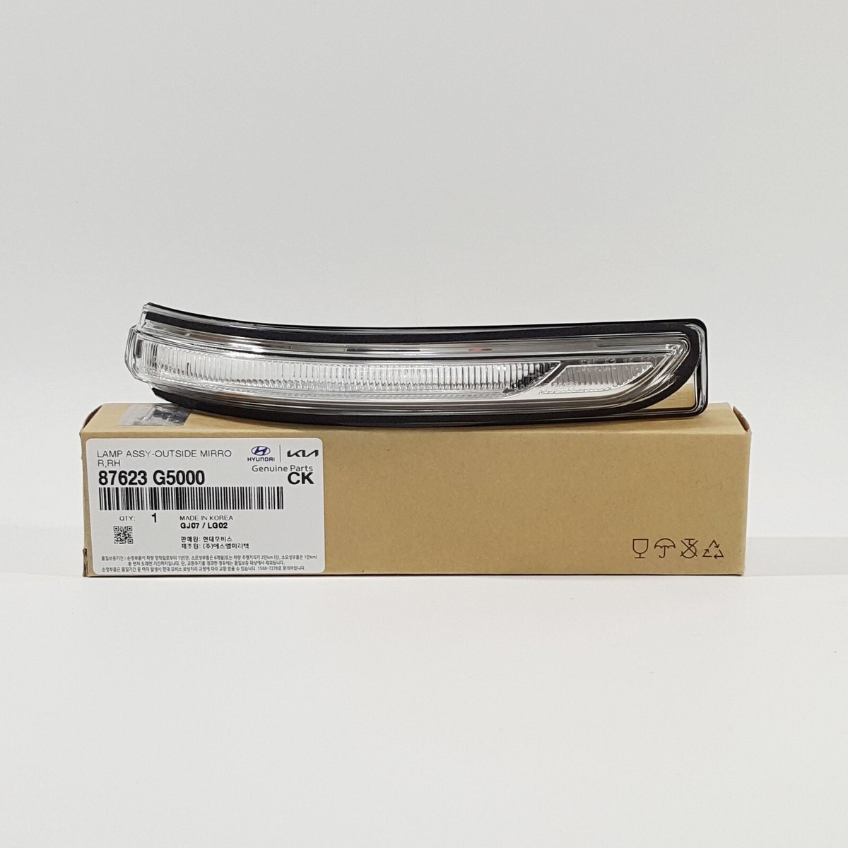 Genuine Kia Sportage QL Exterior Mirror – Right Side, LED, Black – Part 2160.3202