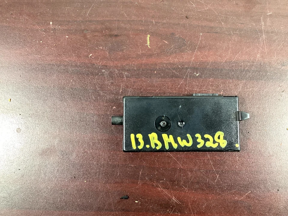 BMW 320i 328i 2013-2015 módulo Antena 10859410 OEM. Foto 3 de 4