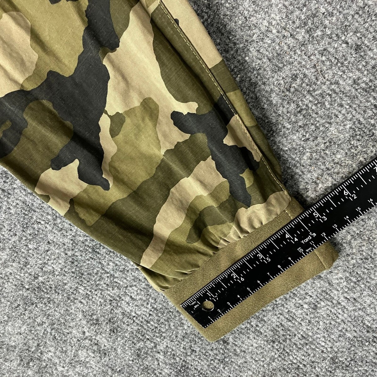 Ecko Unltd Men's Camo Jogger Pants Size 32 Green Drawstring Waist