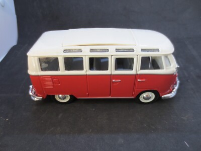 Maisto Special Edition Volkswagen Van ''Samba'' 1:25 Scale - Excellent