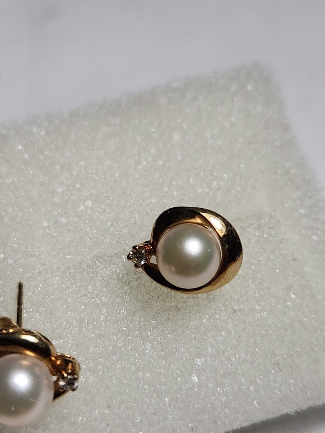 Vintage 14k Solid Yellow Gold Pearl and Diamonds … - image 7