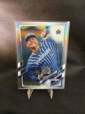 2021 Topps NPB #162 - Haruhiro Hamaguchi - Baseball - Foil SP