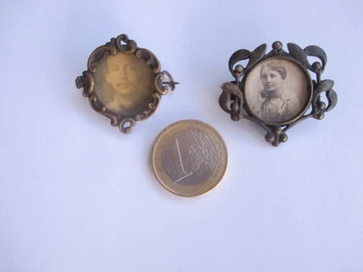 2 BROCHES PORTE PHOTOS. XIX éme en laiton. - Photo 1/4
