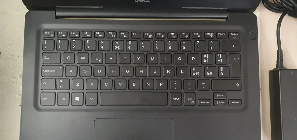 Portatile Dell Vostro 5481 - 14" Core i5 8265U ram 16Gb SSD 256Gb Windows 11 - Immagine 3 di 4