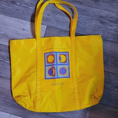 New MARY KAY TRAVEL TOTE LARGE YELLOW Sun Solar Eclipse VINYL BEACH SHOPPING BAG