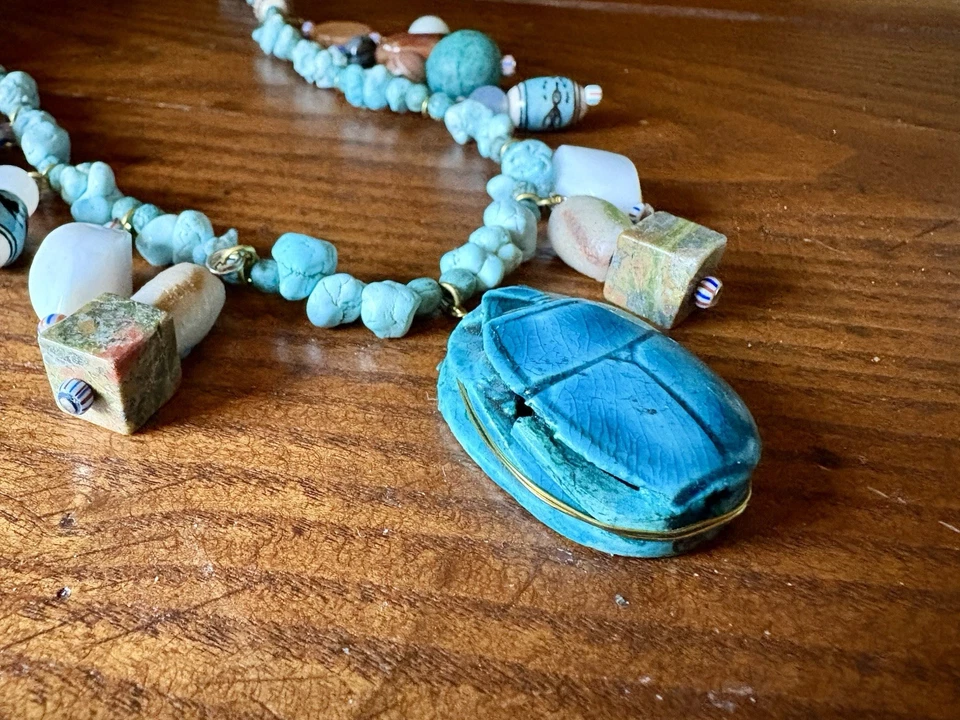 Collar Colgante Escarabajo Colorido Piedra Cerámica Cuentas Étnico Tribal Egipcio Foto 3 de 4