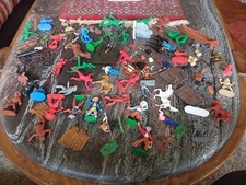 Spielfiguren Indianer, Cowboys, Soldaten u.a. Britains LTD Deetail