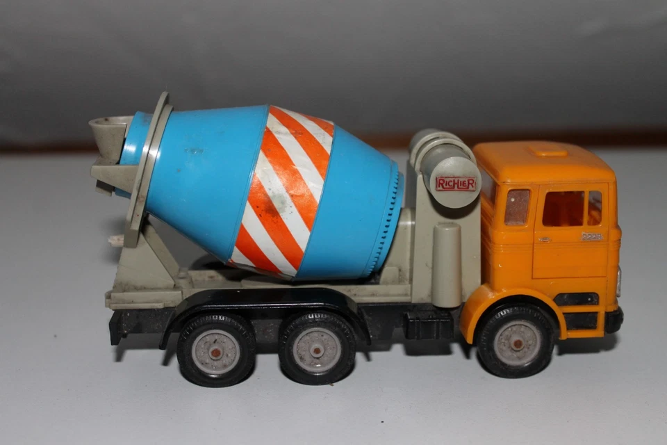 LES MINIATURES DE NOREV 1/43 CAMION TOUPIE MERCEDES LP 2223 MADE IN FRANCE 1971 - Photo 3/4