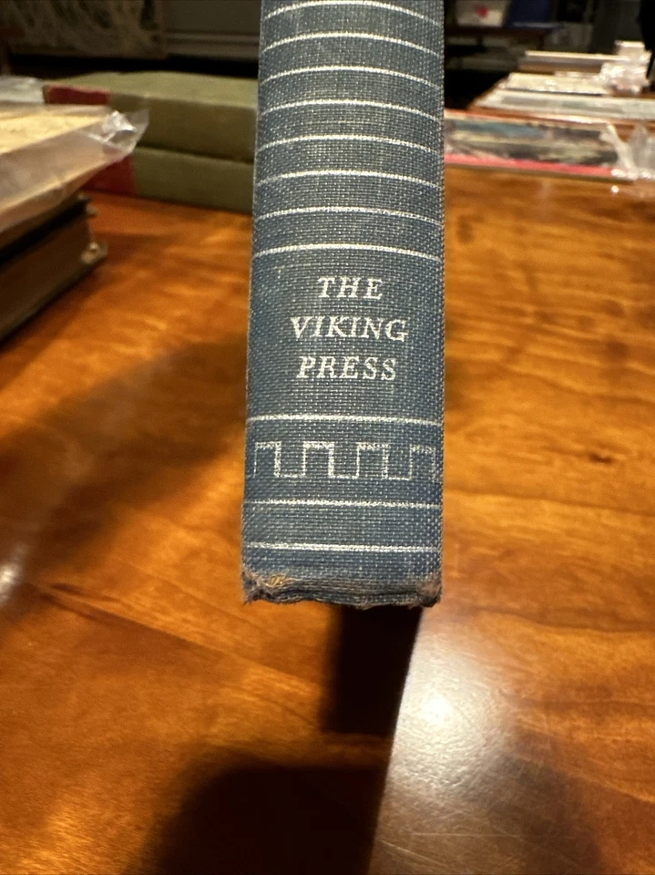 THE MOON IS DOWN by John Steinbeck 1942 HC 1st. Ed. Very Rare Book Foto 3 de 4