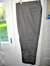 VTG 1970 L..L.. BEAN, FREEPORT, ME-NEW GRAY PLEATED COTTON BLEND PANTS -38 X 32