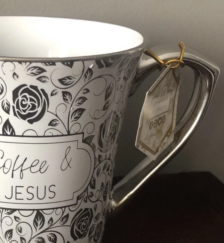 10 canecas brancas de porcelana Strawberry Street Jesus e café com prata - Imagem 3 de 4