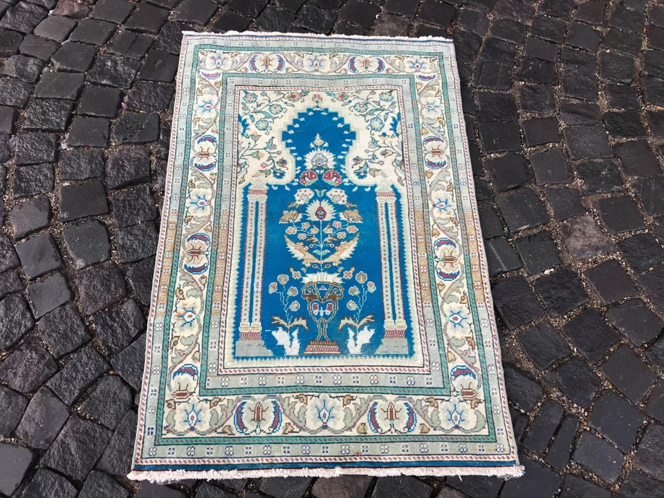 Turkish Antique rug Bohemian Area rug Oushak rug Vintage Rug Handmade Wool rug - Image 3 of 4