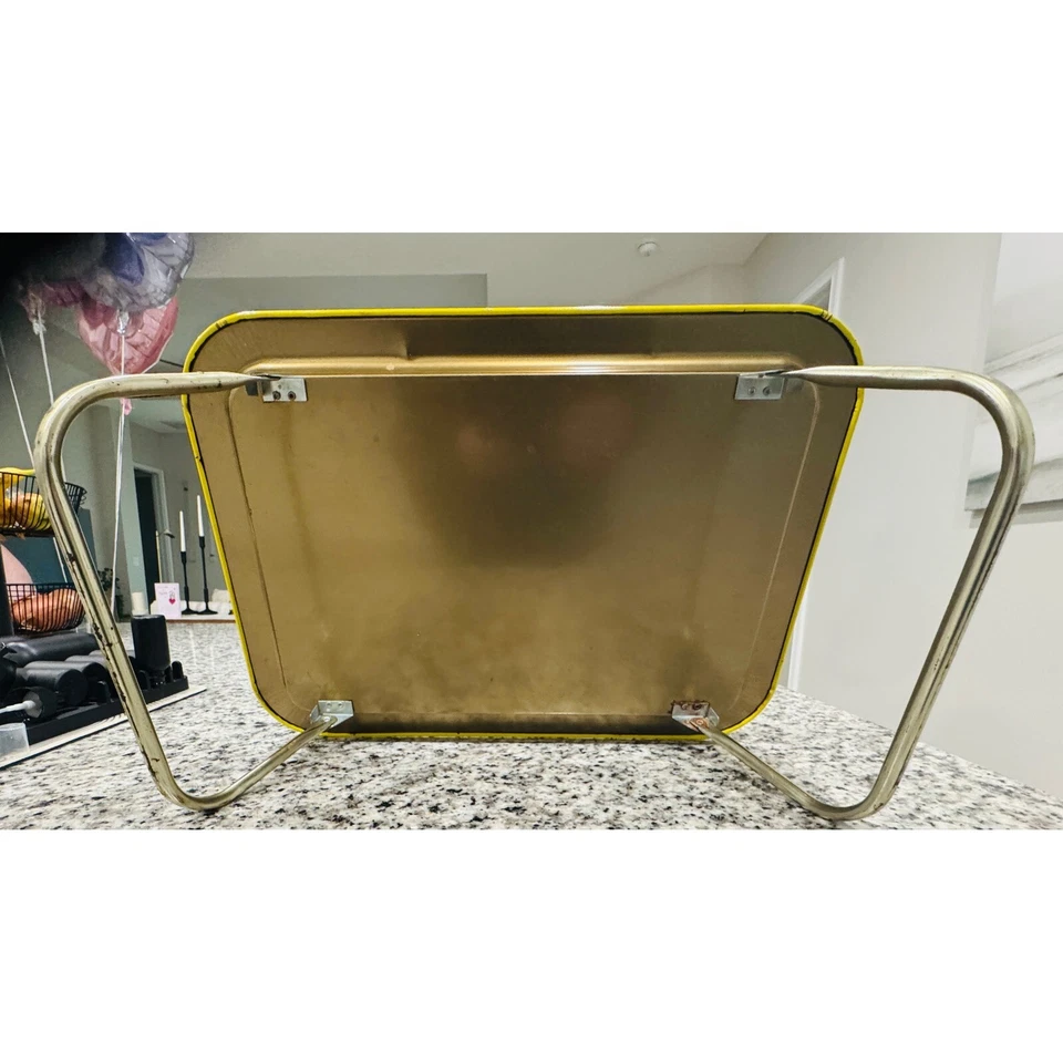 Bandeja de TV Batman de colección niño Snack&Play DC Comics 1989 amarillo negro murciélago móvil. Foto 4 de 4