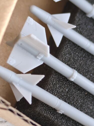FAST-FIX AIM-9D Sidewinder Missile for 1/48 Aircraft Model Kit 4-PAK RFF48230 - Picture 3 of 4