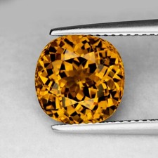 5.54cts CALIBRATED 10mm SQUARE CUSHION CUT NATURAL HONEY YELLOW MALI GARNET