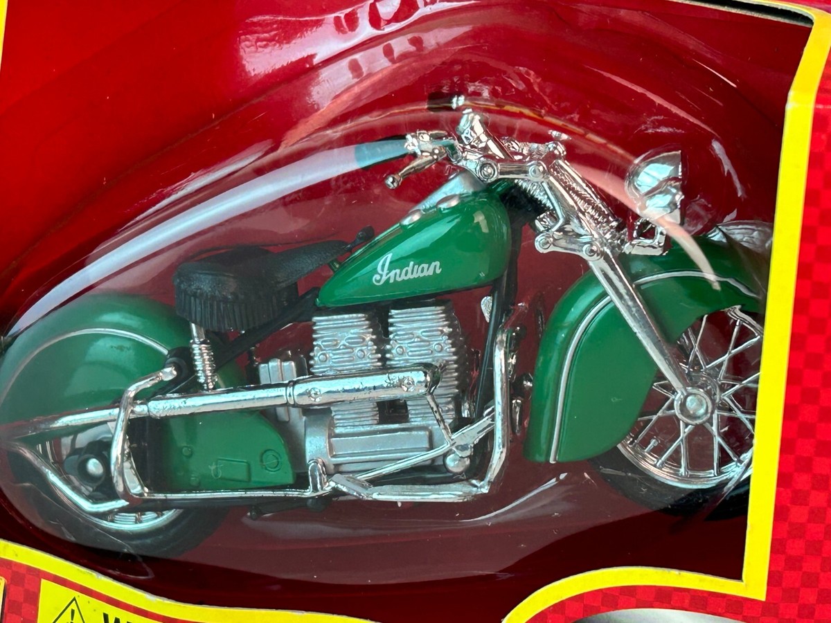 Maisto Super Cycles, 1:18 Scale Indian Motorcycle with