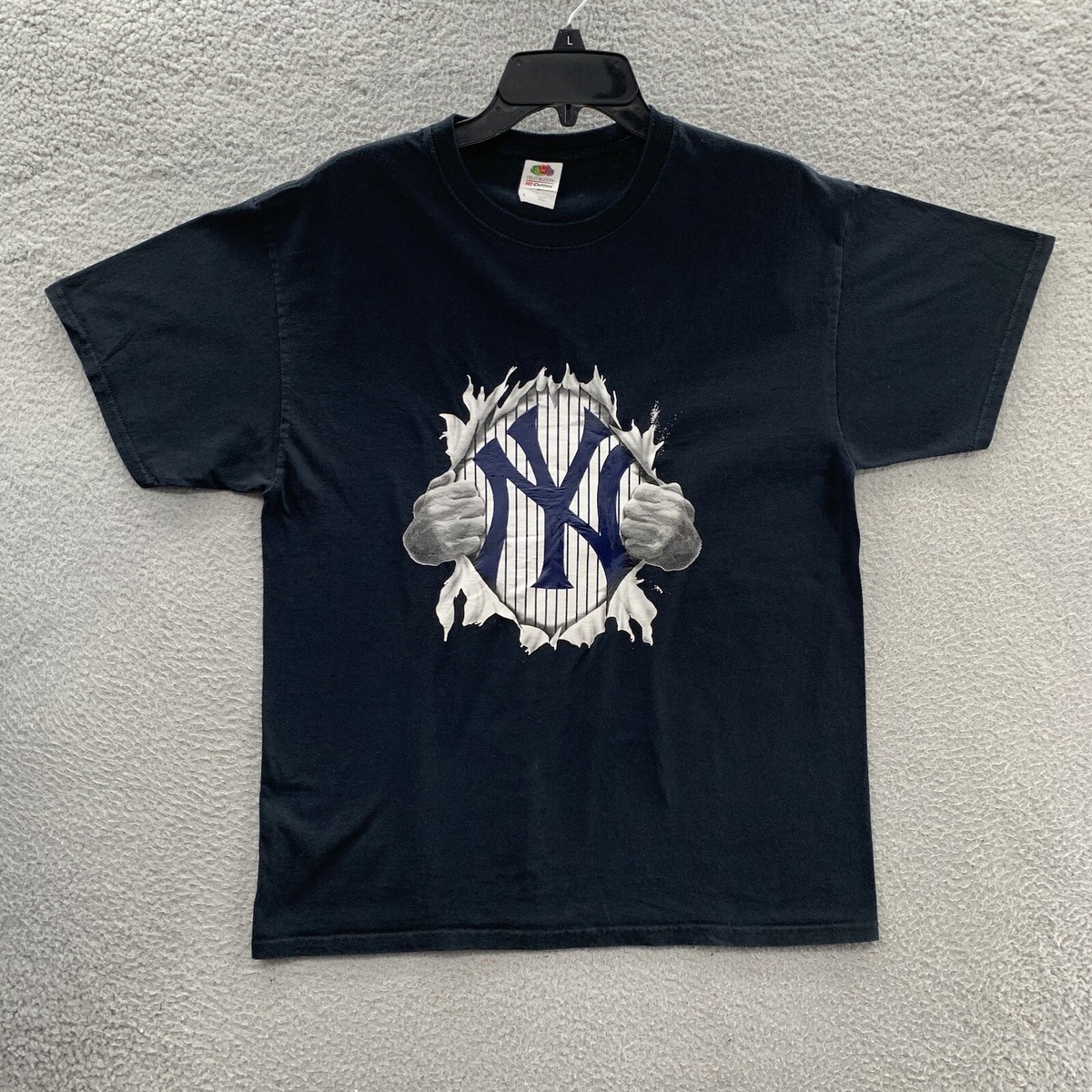 Vintage Fruit of the Loom Black New York Yankees baseball Logo Men 