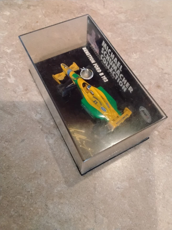 MINICHAMPS 1/64 641112 BENETTON FORD B193 M SCHUMACHER ESTORIL 1993 Foto 3 de 4