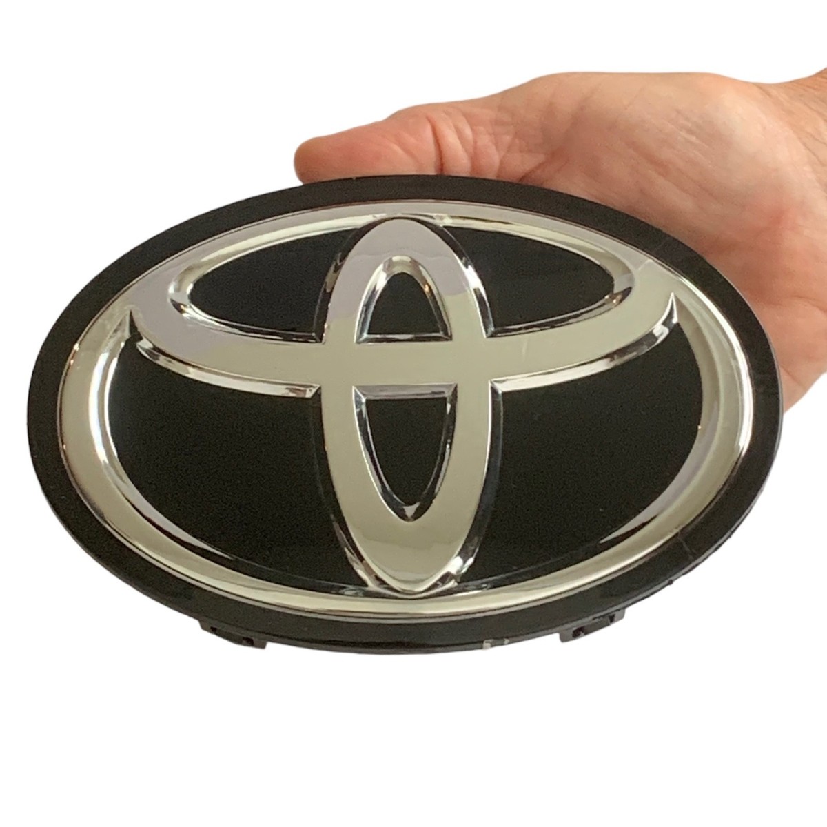 For Toyota Front Grille Emblem Logo Highlander 2020- 2022 RAV4