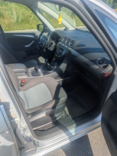 Ford Galaxy 2.0 TDCI 140 PS DPF Buisness Edition Silber - Bild 11 von 15