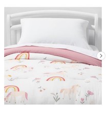Pillowfort Toddler Bed Comforter Unicorn Rainbow Print White/Pink 100 Cotton