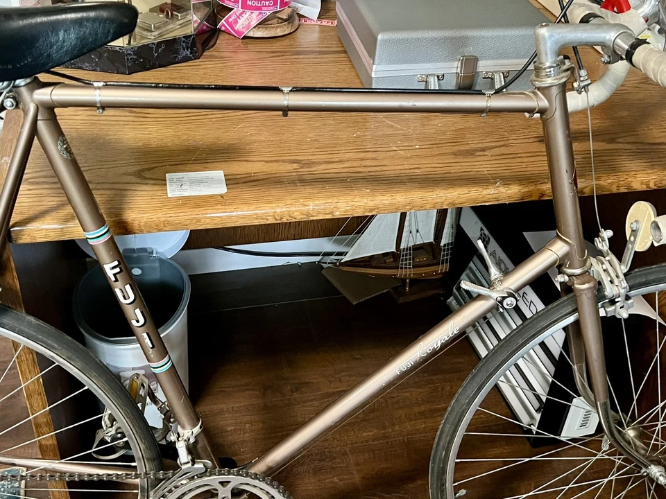 Bicicleta de Carretera Fuji Royale 12 Velocidades De Colección, 56CM 27" 68.5CM Foto 4 de 4