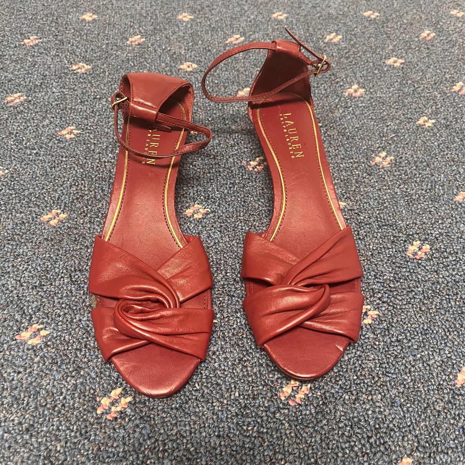 Lauren Ralph Lauren Mireya Sandal Low Wedge Ankle Strap Burgundy Leather 8B Knot