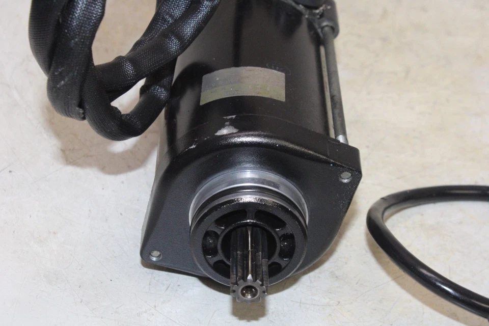 2011 TRIUMPH THRUXTON 900 OEM ENGINE STARTING STARTER MOTOR -DC 12V - Image 2 of 4