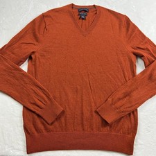 Banana Republic Men's size Medium Extra Fine Merino Wool V-Neck Sweater
