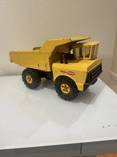 Vintage 1970s Mighty Tonka XMB-975 Yellow Pressed Steel  Metal Dump Truck