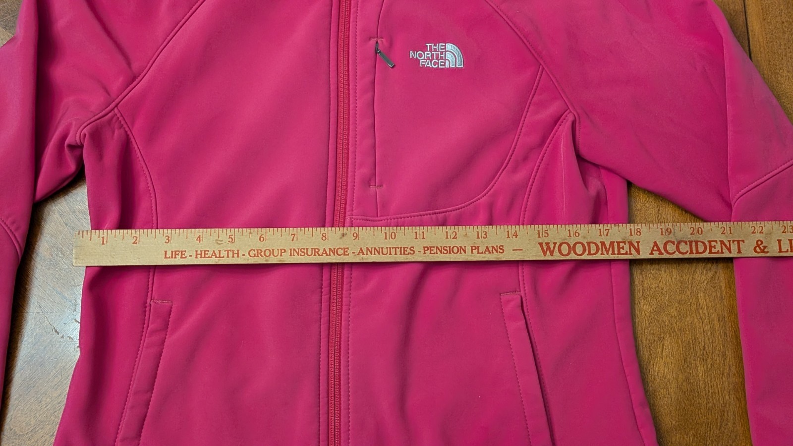 The North Face Women’s Medium Softshell Jacket Pi… - image 4