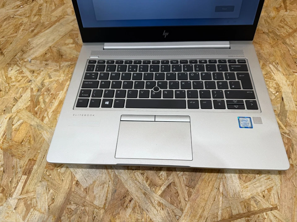 HP Elitebook 830 G5 256GB SSD 8GB RAM - Intel Core i7-8550U 1.80 GHz WIN 11 PRO - Image 3 of 4