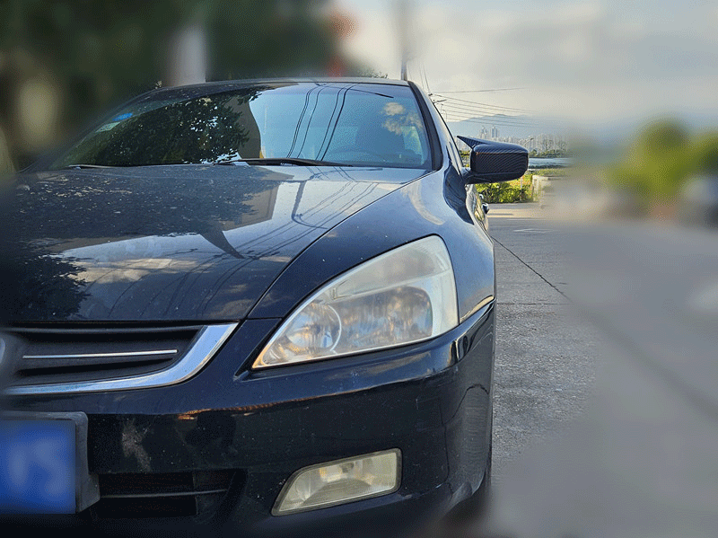 Foto 6 di 9