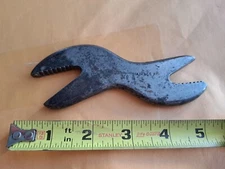 Vtg. Vaughn & Bushnell Double Alligator Wrench