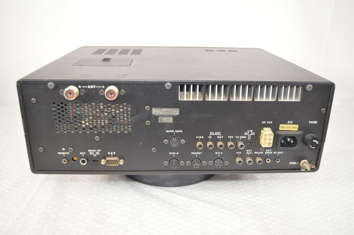 Yaesu FT-1000MP Enhanced Digital Signal Processing 100W HF Yaesu FT-1000MP Enhanced Digital Signal Processing 100W HF