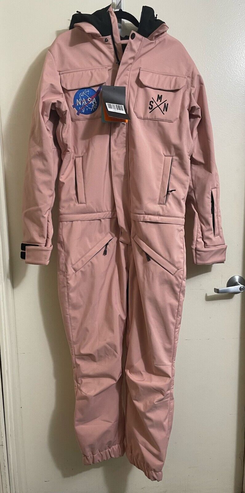 Picture 1 of 6
