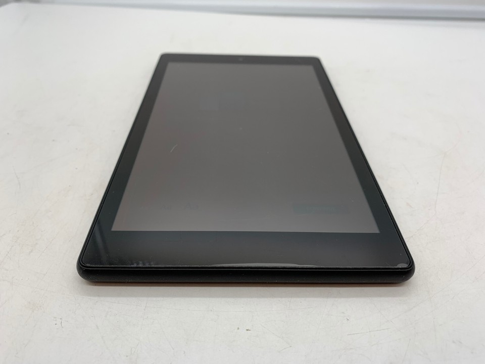 Amazon Fire HD 8 (7th Gen) SX034QT 32GB WiFi 8in Tablet Black Free