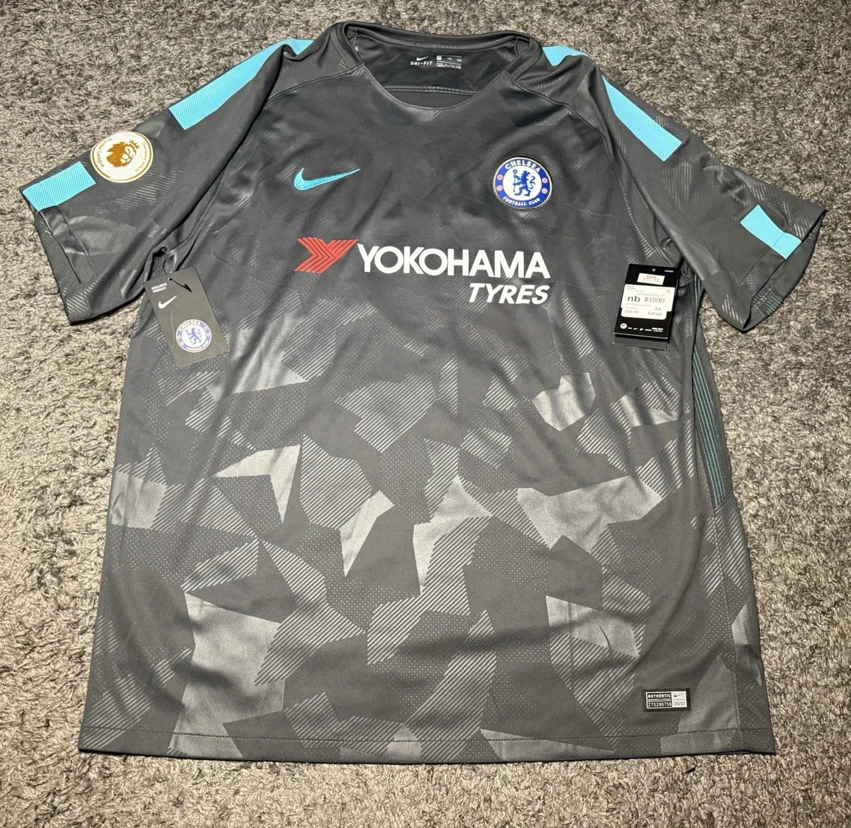 Preços baixos em Chelsea Cinza International Club Camisas de